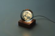 globe lumineux personnalisable en verre - Bois