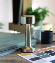 lampe de table personnalisable HIERLUZ - Argent Mat - visuel variation